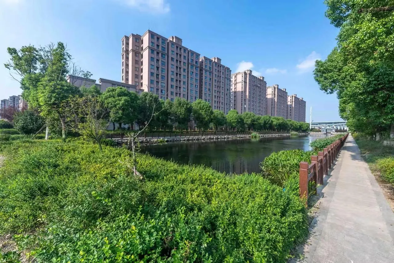 Flaneur Shanghai Hongqiao B&B Near National Exhibition And Convention Center